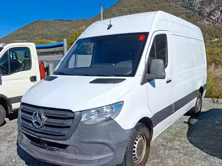 Mercedes-Benz Sprinter 2.1 143