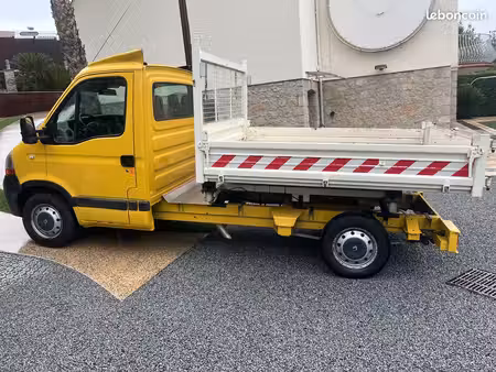 Renault Master 2.5 dCi 100