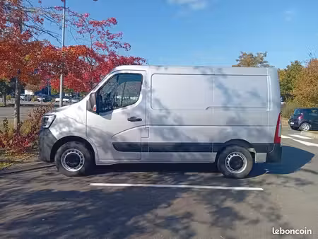 Renault Master 2.3 dCi 180