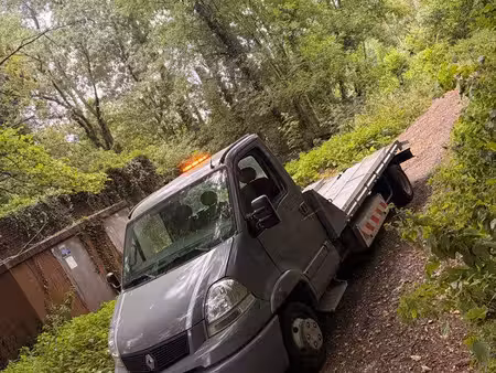 Renault Mascott V6 3.0