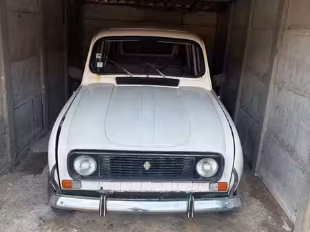 Renault R4 4L