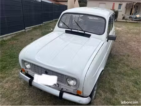 Renault R4 4L