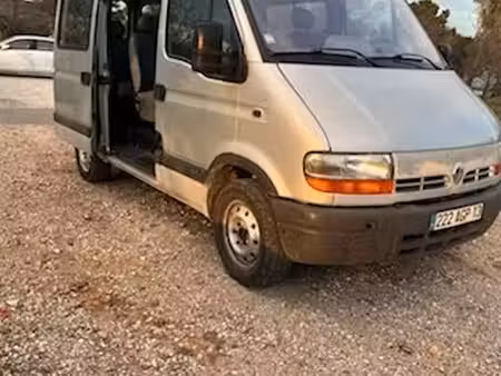 Renault Master 2.5 dCi 120