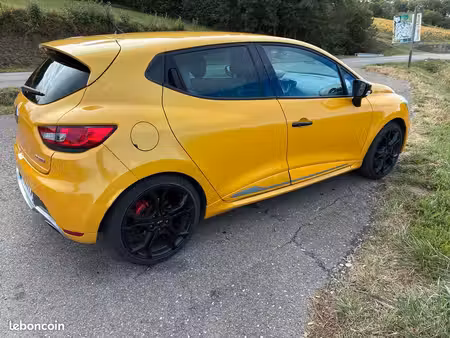 Renault Clio RS 1.6 T 200