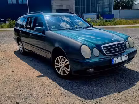 Mercedes-Benz Classe E E 200 Classic