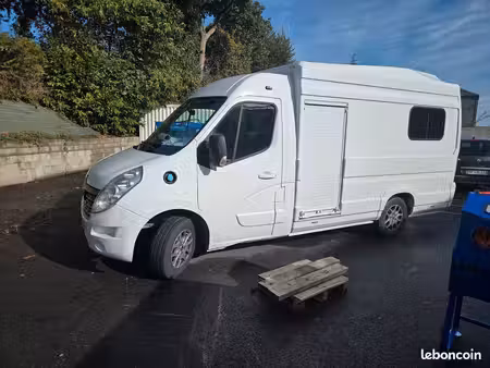 Renault Master 2.3 dCi 180