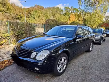 Mercedes-Benz Classe E E 200