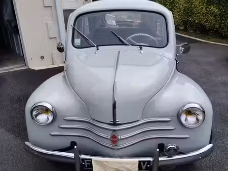 Renault 4CV