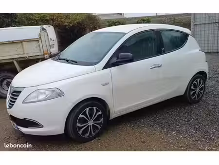 Lancia Ypsilon 1.2 69