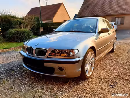 BMW Série 3 330d 3.0 204