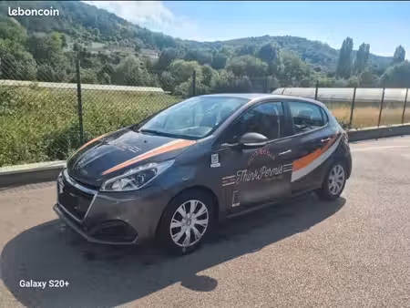 Peugeot 208 1.2 100