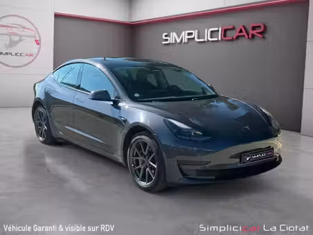 Tesla Model 3 275