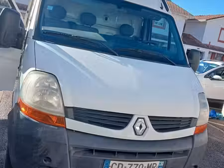 Renault Master 2.5 dCi 100