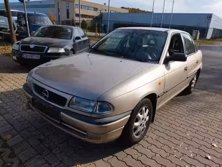 Opel Astra 1.6