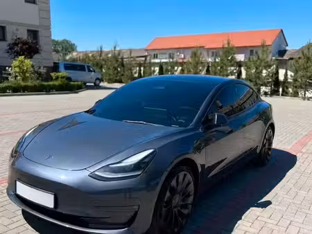 Tesla Model 3 Performance 482 PUP 4x4