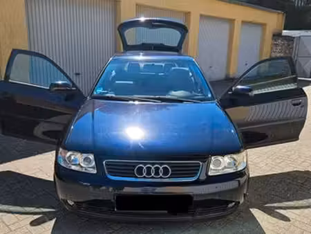 Audi A3 1.6 102 Ambiente