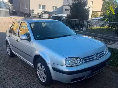 Volkswagen Golf 1.6