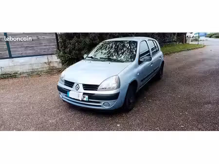 Renault Clio 1.2 75