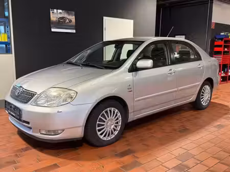 Toyota Corolla 1.6 110 Linea Sol