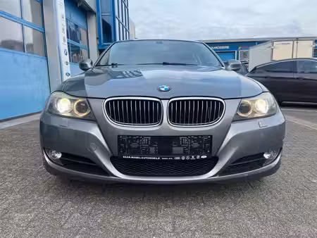 BMW Série 3 325i 3.0 218