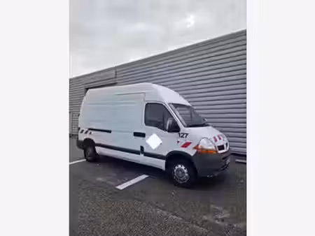 Renault Master 2.5 dCi 100