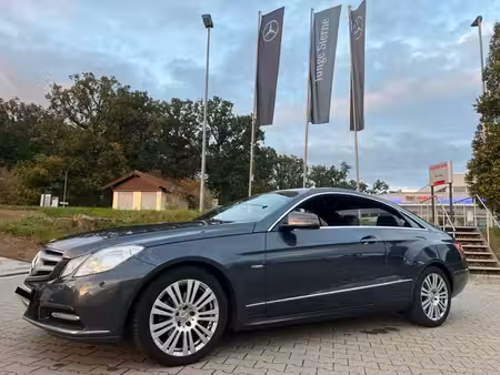 Mercedes-Benz Classe E E 220