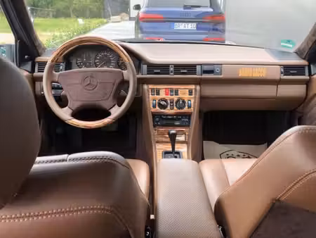 Mercedes-Benz Classe E 300 E