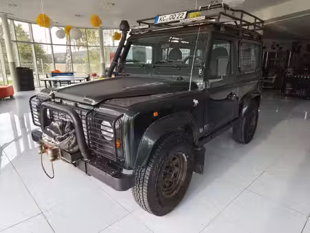 Land Rover Defender 2.5 TDI 122