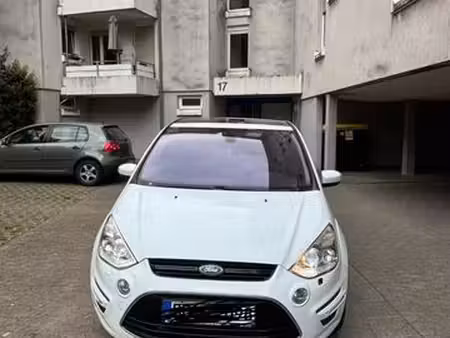 Ford S-Max 2.0 TDCi 140 Titanium