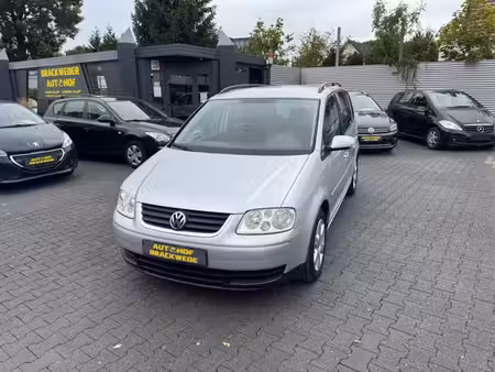 Volkswagen Touran 2.0 FSI 150