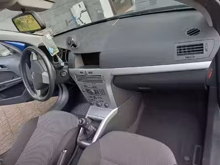 Opel Astra 1.8 140 Edition