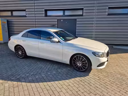 Mercedes-Benz Classe E E 300 2.0 245