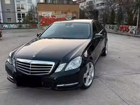 Mercedes-Benz Classe E E 200
