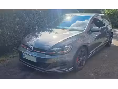 Volkswagen Golf GTI 2.0 TSI Performance