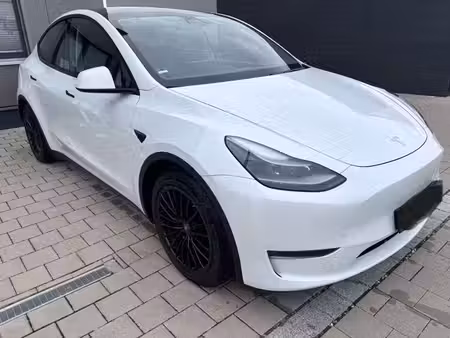 Tesla Model Y Performance 4x4