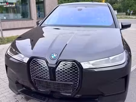 BMW iX 40 326 xDrive