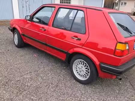 Volkswagen Golf 2.0 75