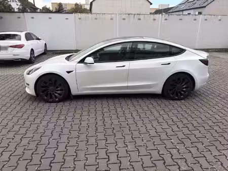 Tesla Model 3 Grande Autonomie