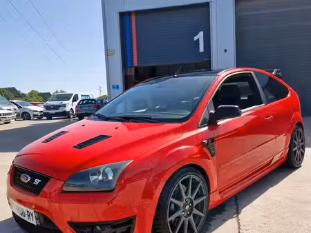 Ford Focus ST 2.5 225