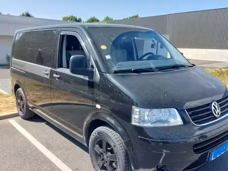 Volkswagen Transporter T5 2.5 TDI 130