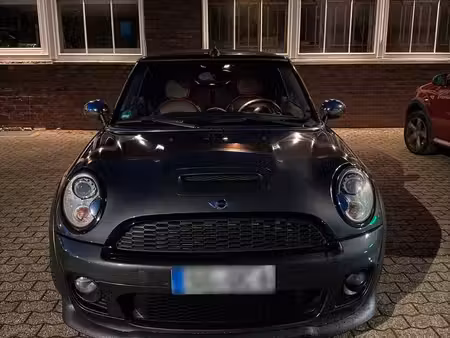 Mini Cabrio John Cooper Works 1.6 211