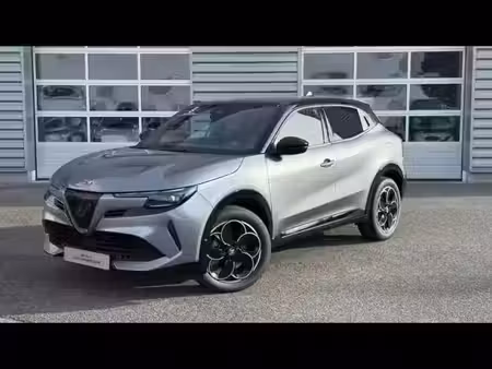 Alfa Romeo Junior Ibrida 1.2 145