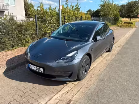 Tesla Model 3 Grande Autonomie 275