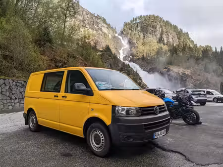 Volkswagen Transporter T5 2.0 TDI 84