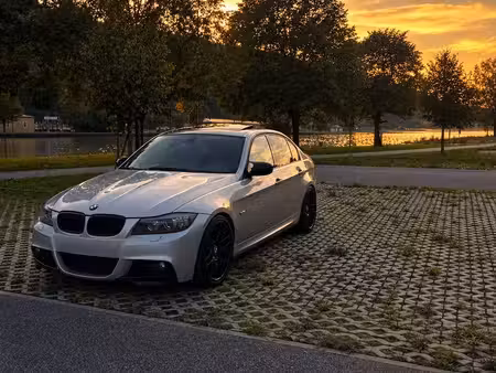 BMW Série 3 330i 3.0 272