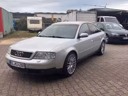 Audi A6 V6 2.4 165