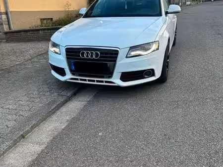 Audi A4 V6 2.7 TDI 190 S line