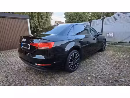 Audi A4 35 TDI 2.0 TDI 120 Design