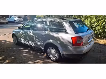 Audi A4 1.6 102