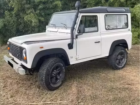 Land Rover Defender 2.5 TDI 122 4x4